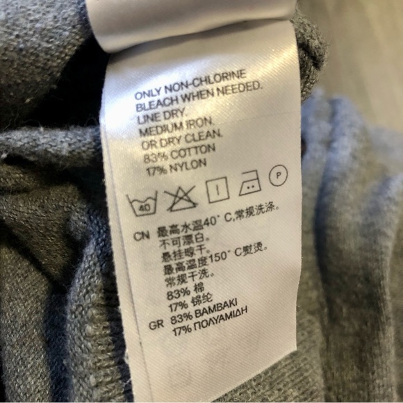 H&M Women’s Basics Grey V-Neck Fitted Long Sleeve Sweater - Small - Picture 11 of 13